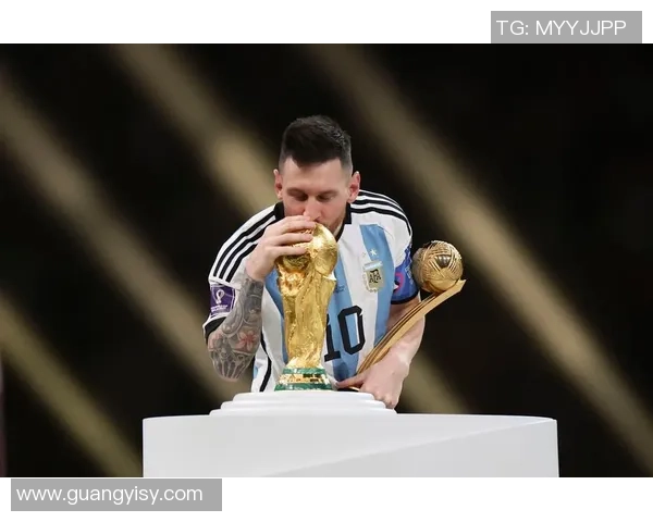 足球14号球星是谁 盘点历史上穿14号球衣的传奇人物 足球14号球星是谁 盘点历史上穿14号球衣的传奇人物